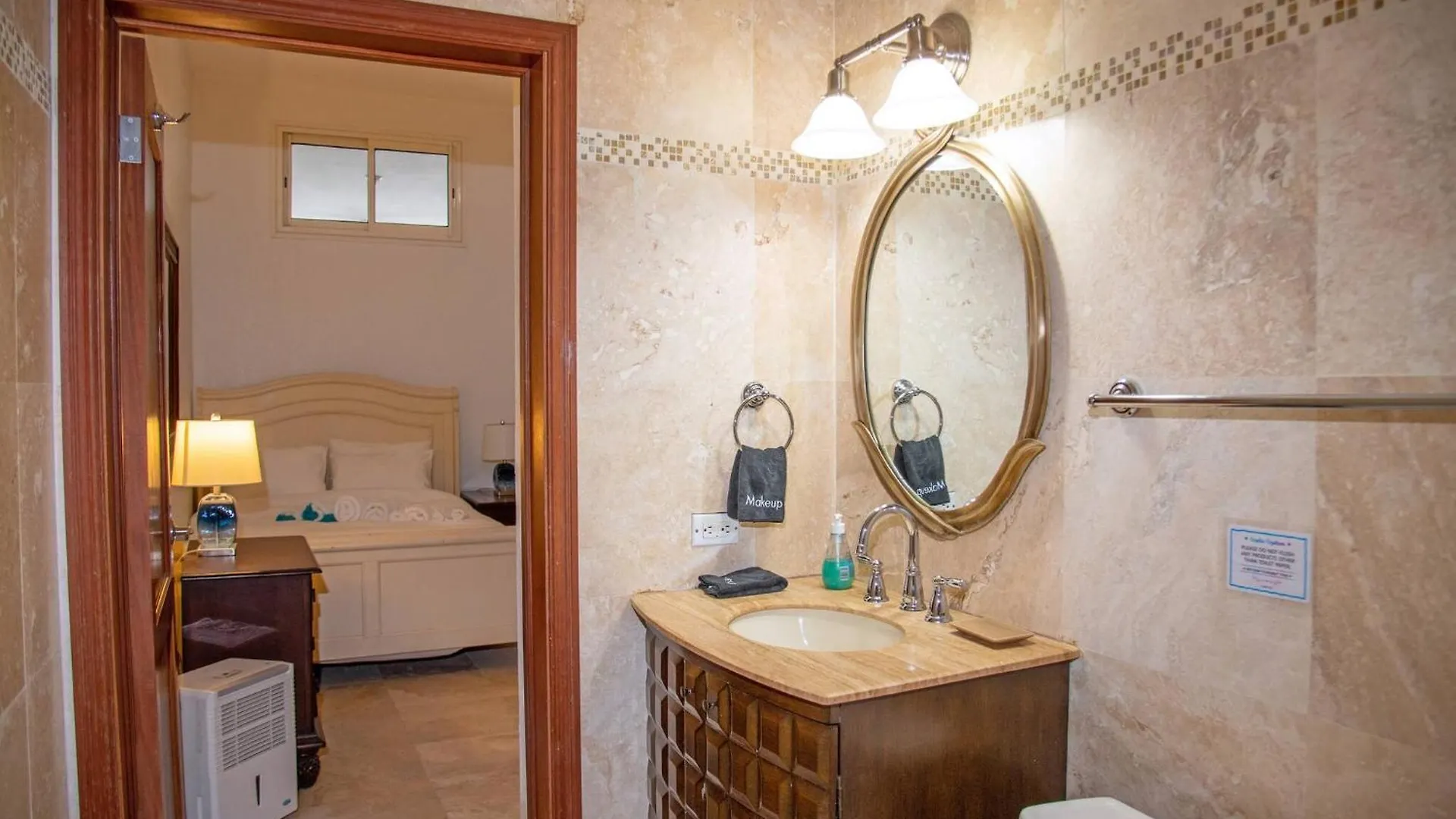 Apartament Ocean Bliss: Balcony & Pools & Peloton Bike! Cupecoy  Cupecoy (Sint Maarten)