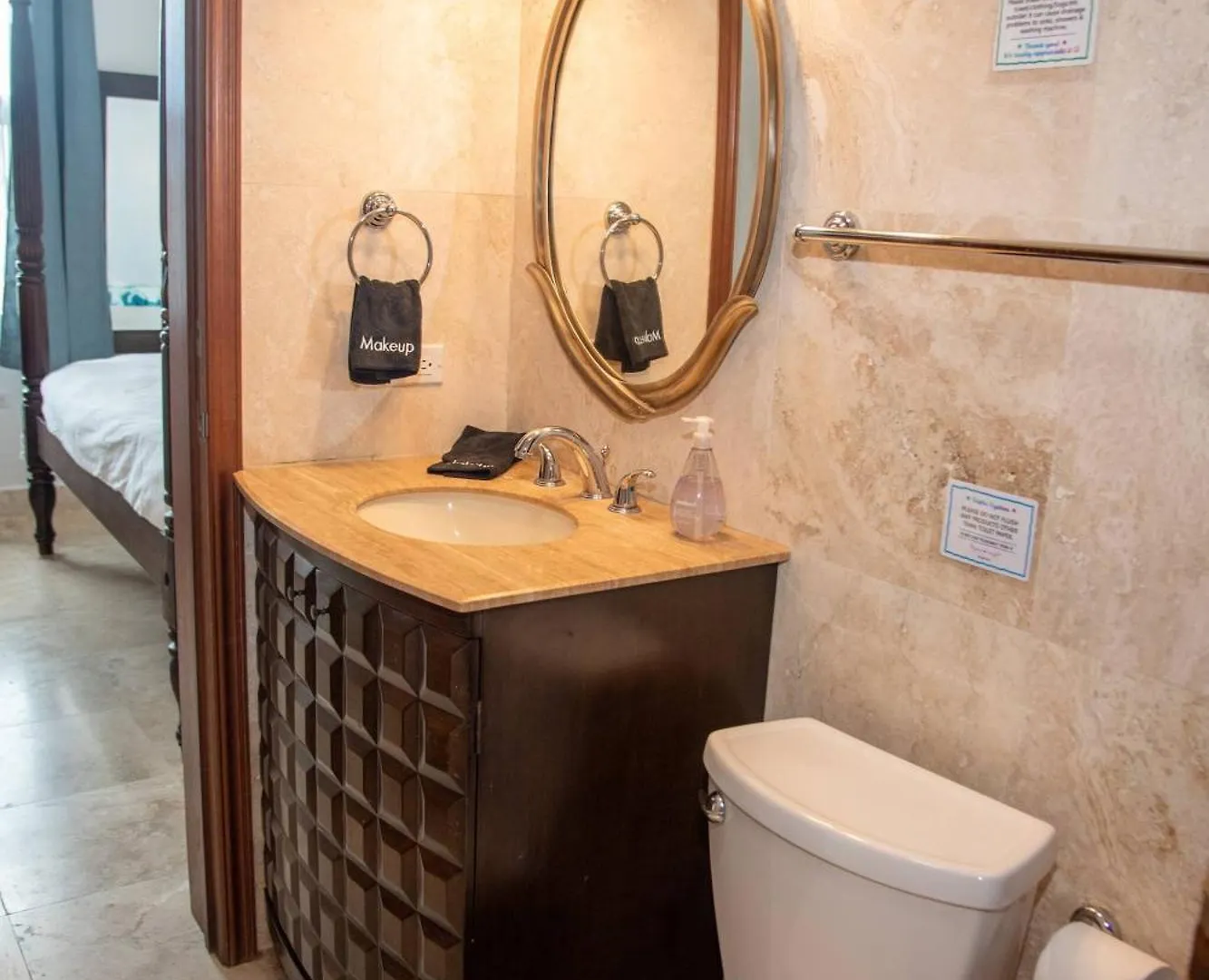 Apartament Ocean Bliss: Balcony & Pools & Peloton Bike! Cupecoy  0*, Cupecoy (Sint Maarten)