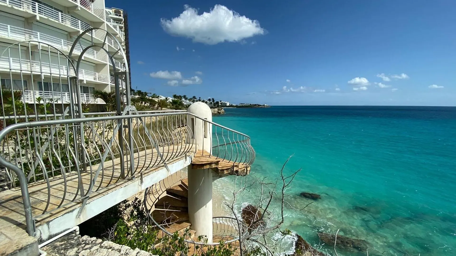 Apartament Ocean Bliss: Balcony & Pools & Peloton Bike! Cupecoy  Cupecoy (Sint Maarten)